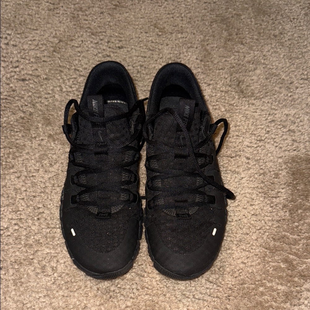 Nike Women's Black Sneakers